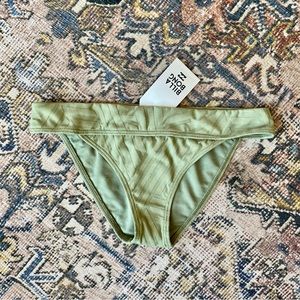 🌞 Billabong 🌞 Peeky Days Tropic Bikini Bottoms Earth Green size Medium